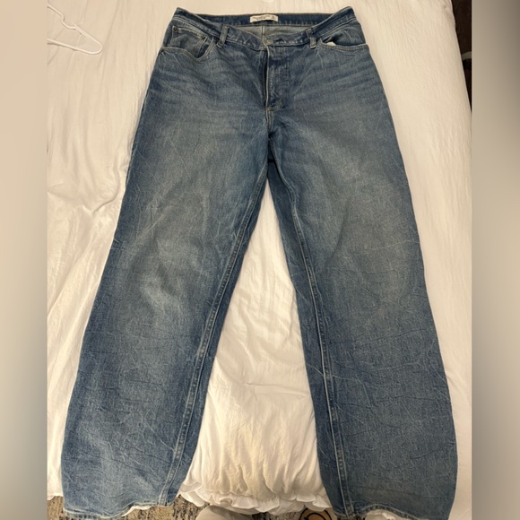 Abercrombie ‘90s Straight Ultra High Rise Jeans (Size 31) (Medium Wash) - Picture 2 of 4